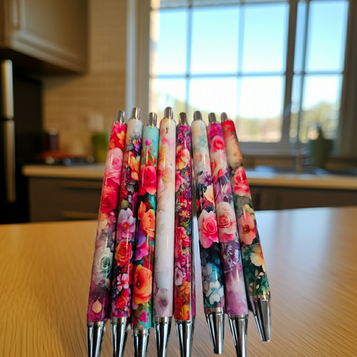 Petite Gift Bundle - Stylish Bookmark and Pen Set